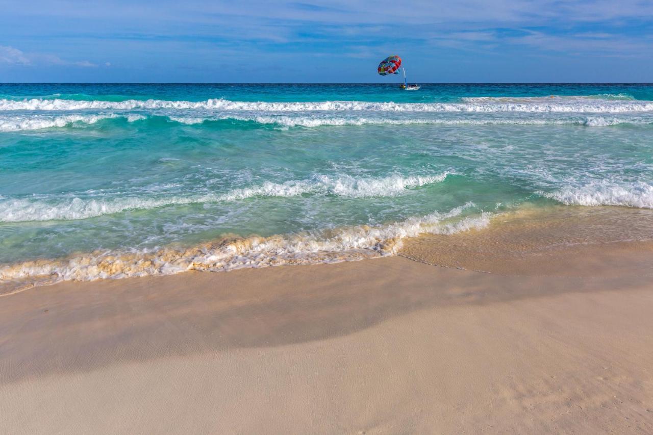 Brisas Beach & Ocean Front Vacation Apartments Cancun Zona Hotelera Luaran gambar