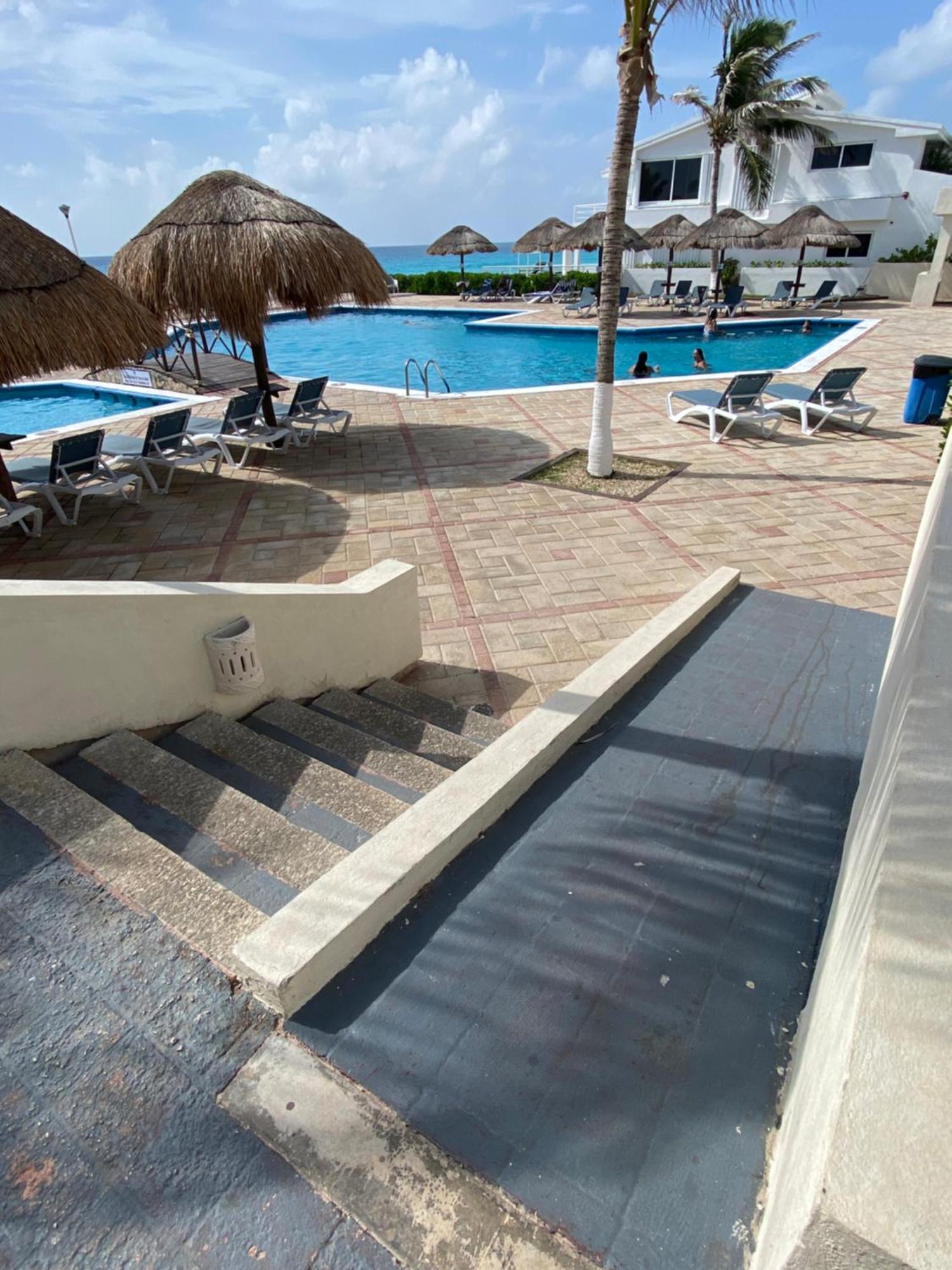 Brisas Beach & Ocean Front Vacation Apartments Cancun Zona Hotelera Luaran gambar